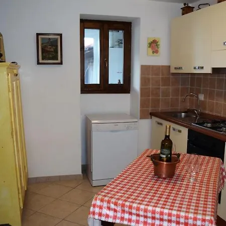 Sleeps 8 Air Con Wifi Holiday home *